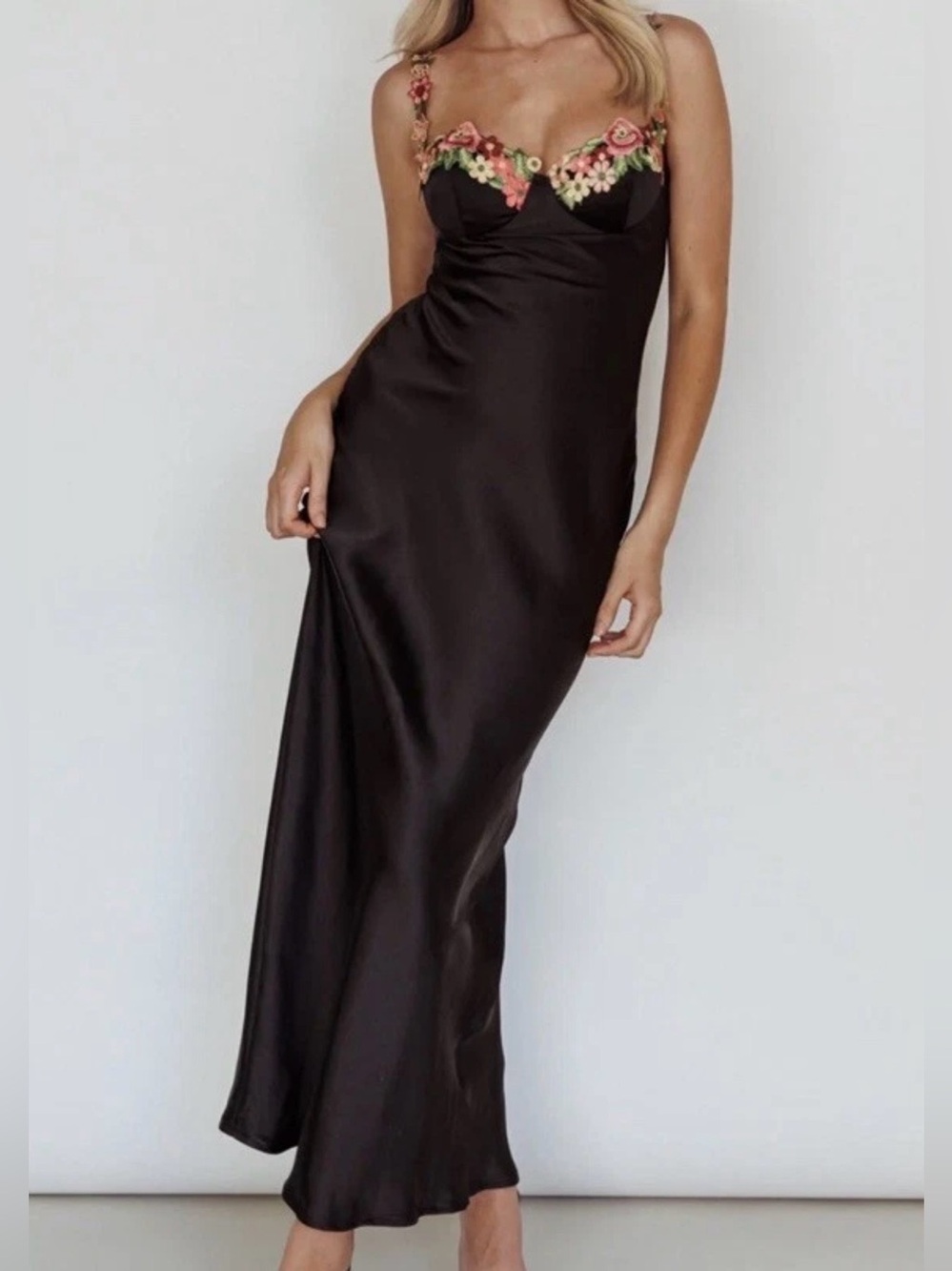 Black ROSE GARDEN FLORAL APPLIQUE MIDI DRESS Size XL
